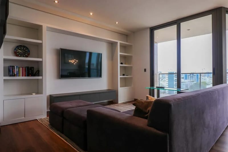 Upscale 2BR Duplex w/ Balcony in Miraflores