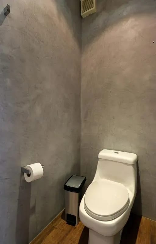 Upscale 2BR Duplex w/ Balcony in Miraflores