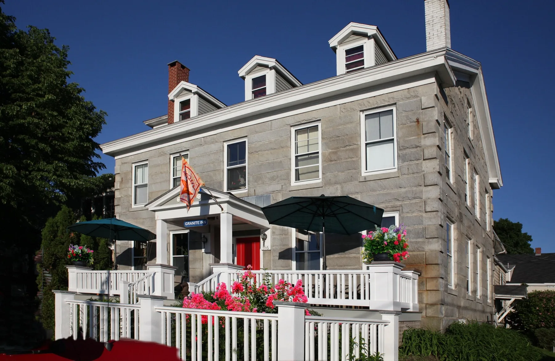 Granite Inn exterior