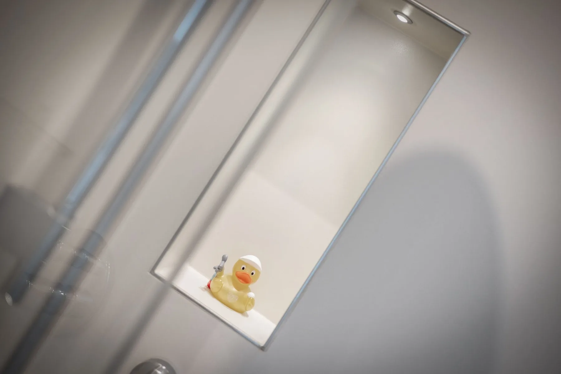 Strandnah gelegenes, sehr komfortables 3-Raum-Appartement im Ober & Dachgeschoss