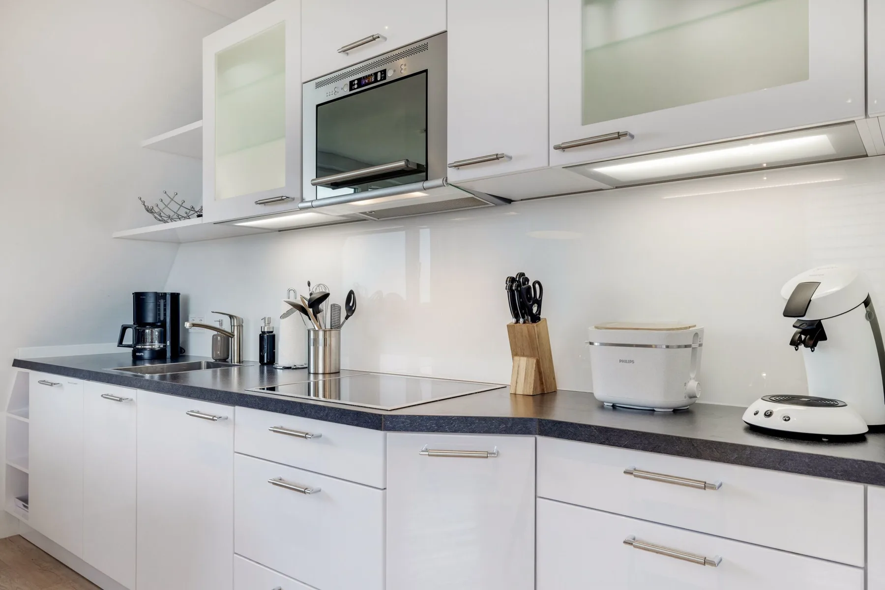 Strandnah gelegenes, sehr komfortables 3-Raum-Appartement im Ober & Dachgeschoss