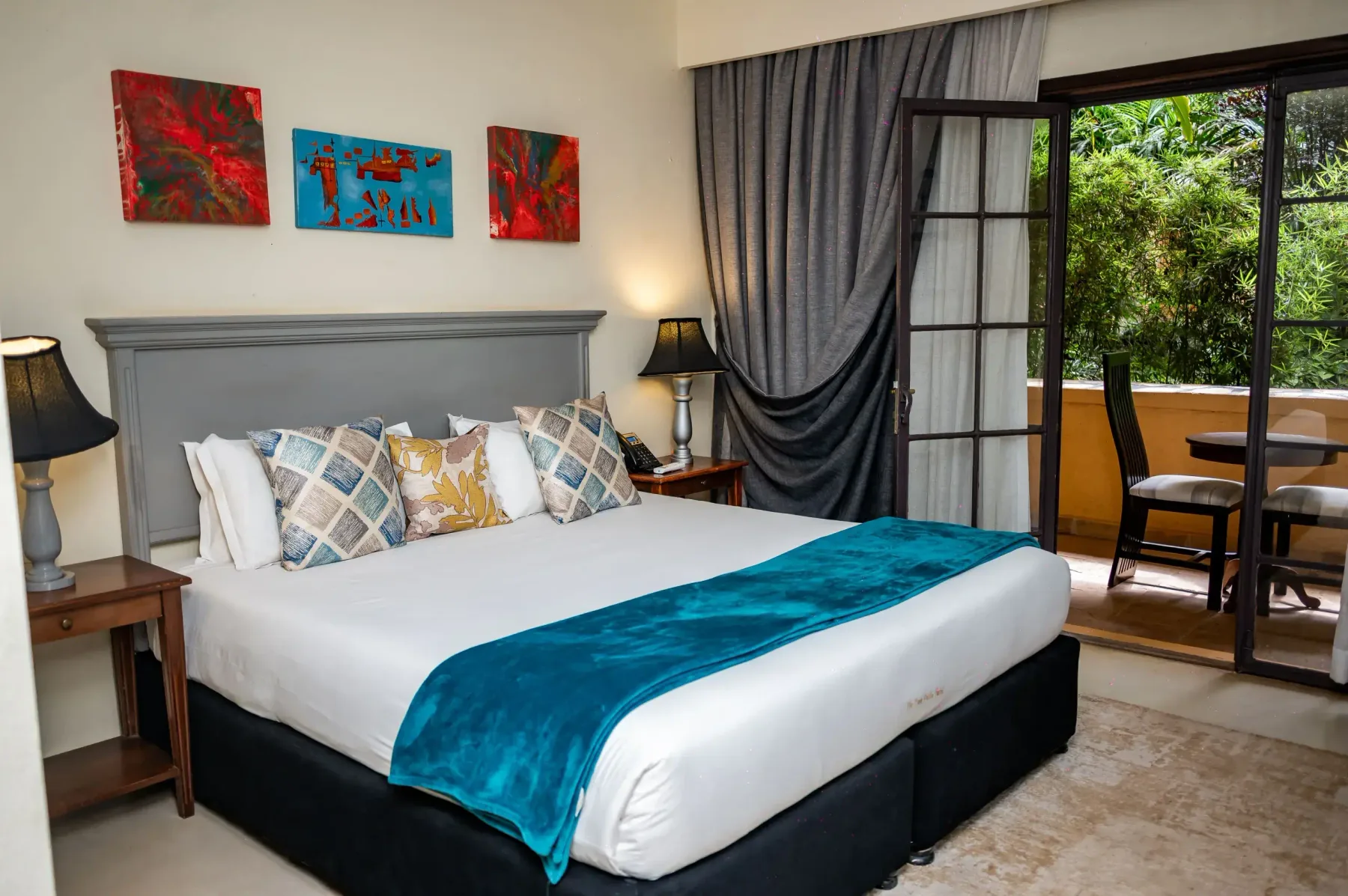 Habitación Deluxe con salida a los jardines del hotel