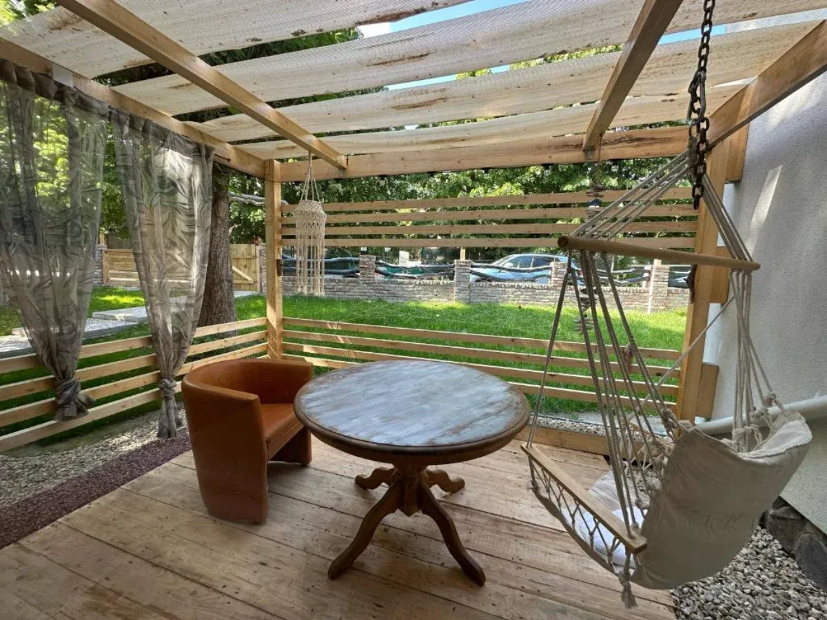 Clapton room terrace