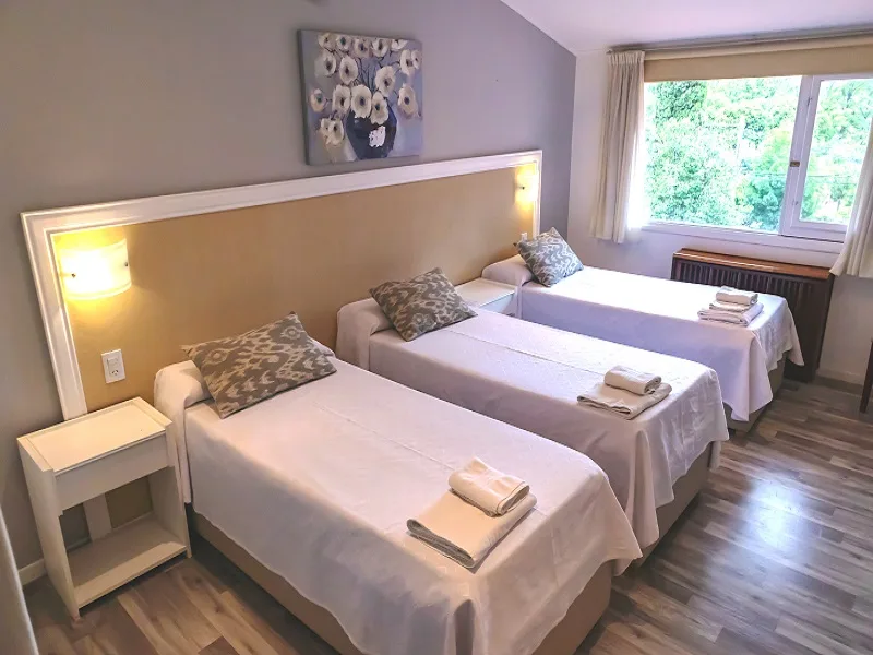 Standard triple room