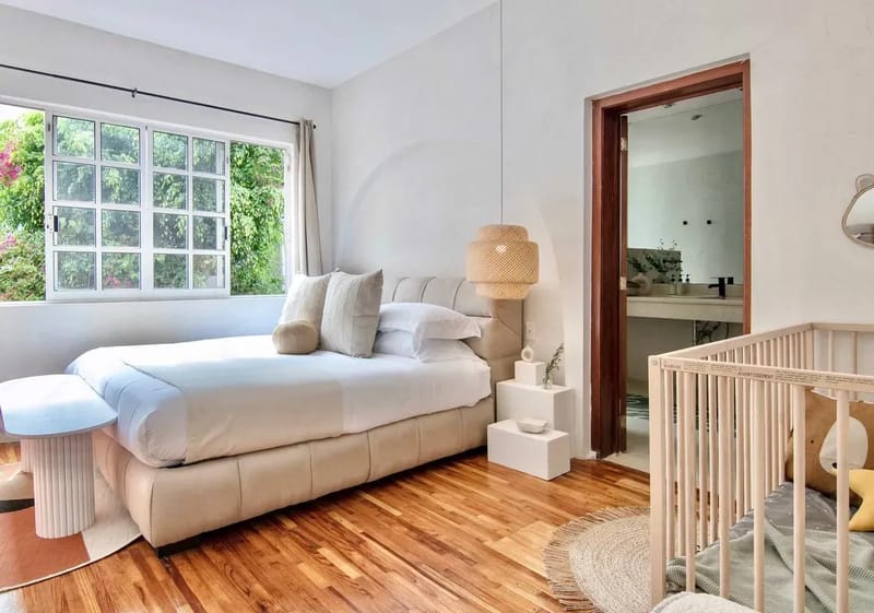 Comfortable 7BR Home with Cozy Terrace