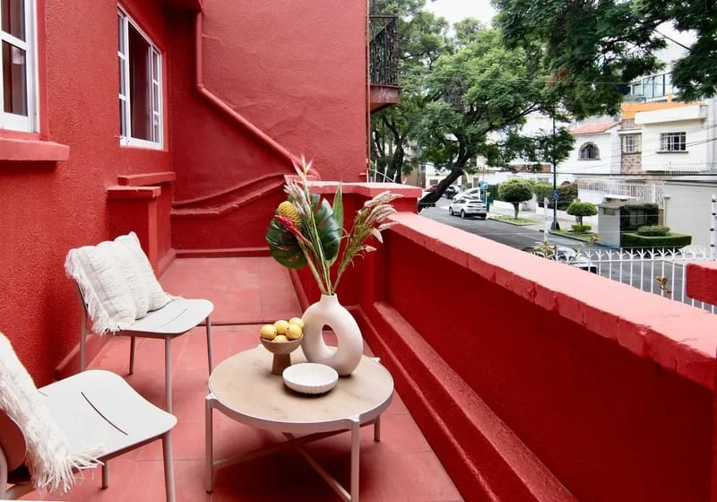Comfortable 7BR Home with Cozy Terrace