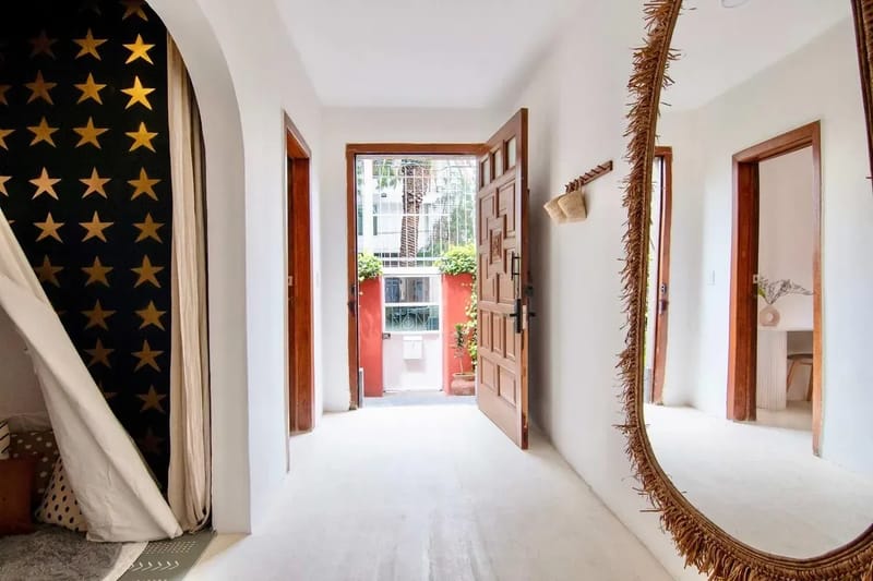 Comfortable 7BR Home with Cozy Terrace