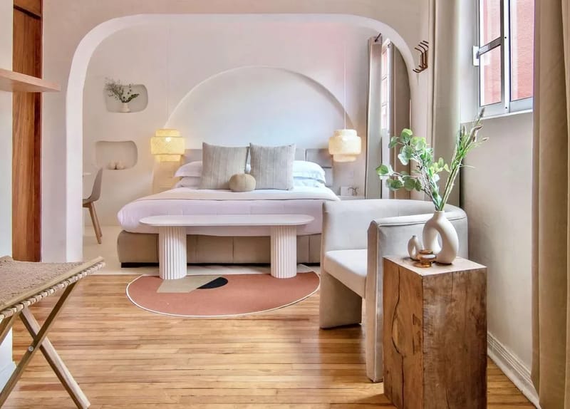 Comfortable 7BR Home with Cozy Terrace