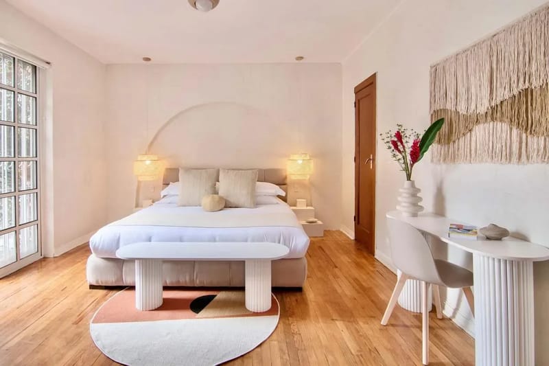 Comfortable 7BR Home with Cozy Terrace