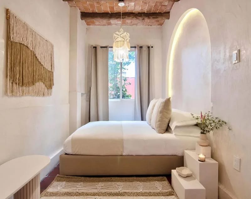 Comfortable 7BR Home with Cozy Terrace