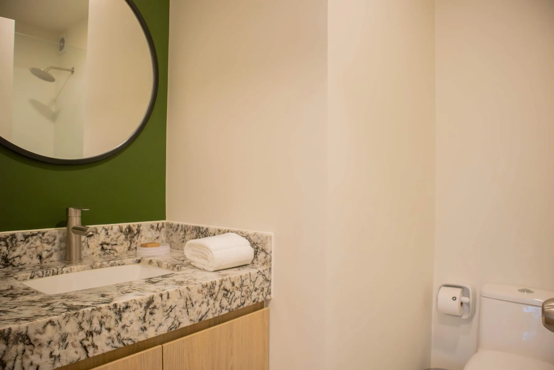 Striking 1BR Duplex in Miraflores