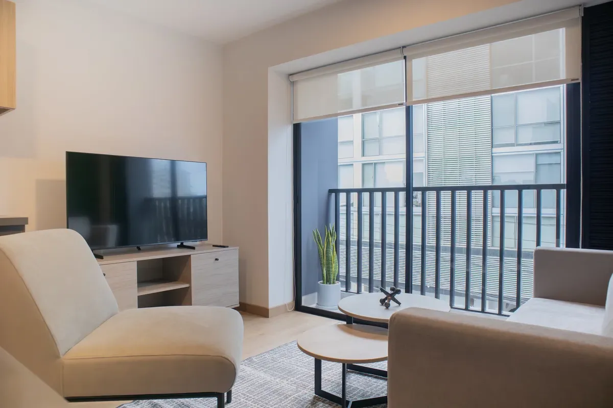 Striking 1BR Duplex in Miraflores