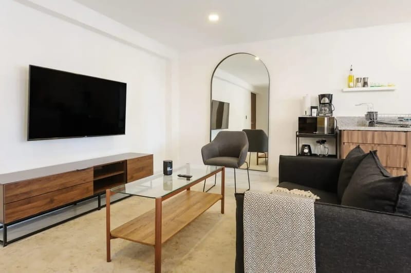 Splendid 1BR with Perfect Balcony in Polanco
