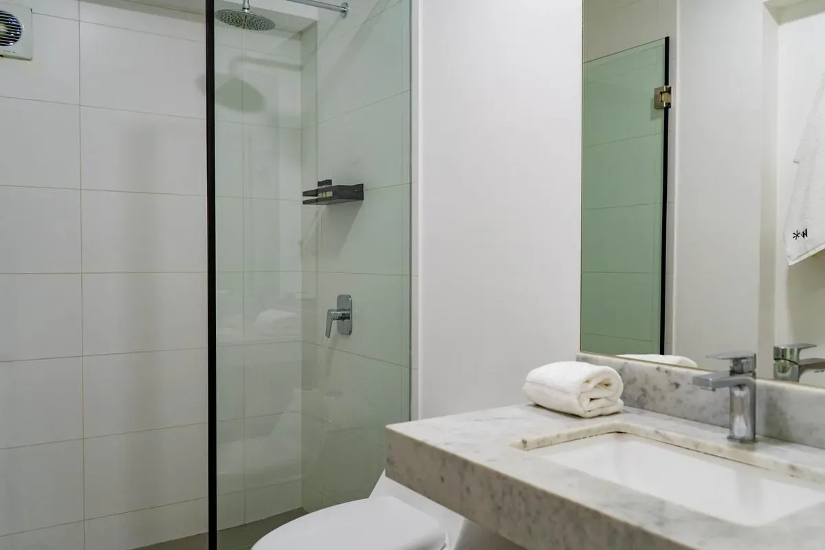 Comfortable 2BR w/ Balcony in Miraflores