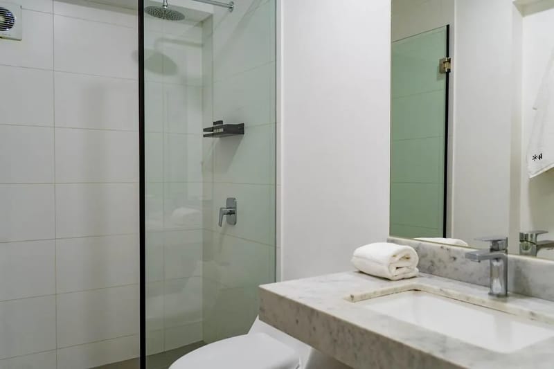 Comfortable 2BR w/ Balcony in Miraflores