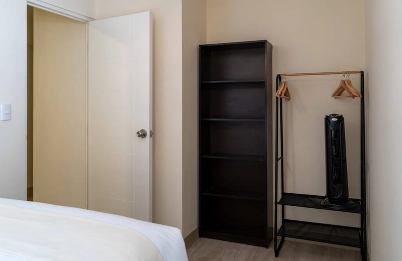 Comfortable 2BR w/ Balcony in Miraflores