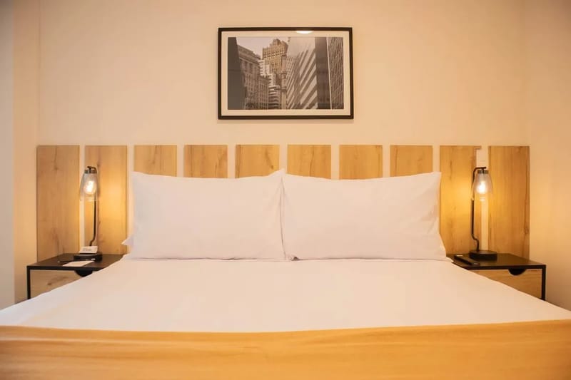 Radiant 1BR w/ Private Balcony in Miraflores