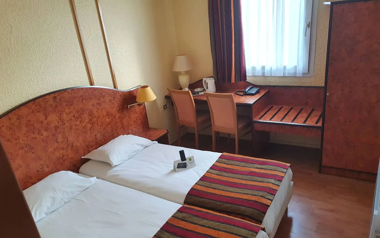 Twin room