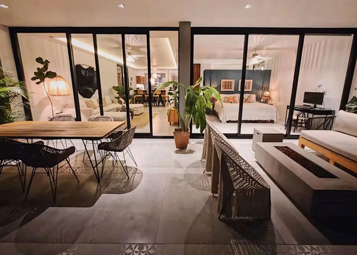 Luxury & Bright 3BR House w/ Infinity Pool