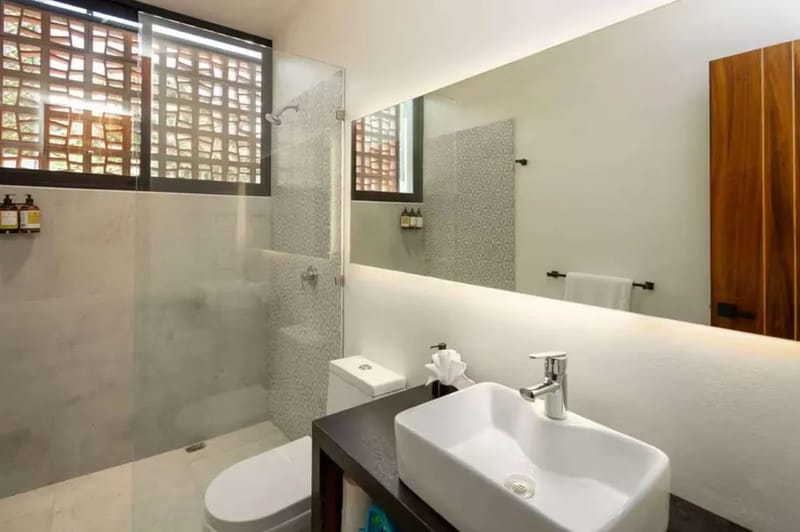 Luxury & Bright 3BR House w/ Infinity Pool