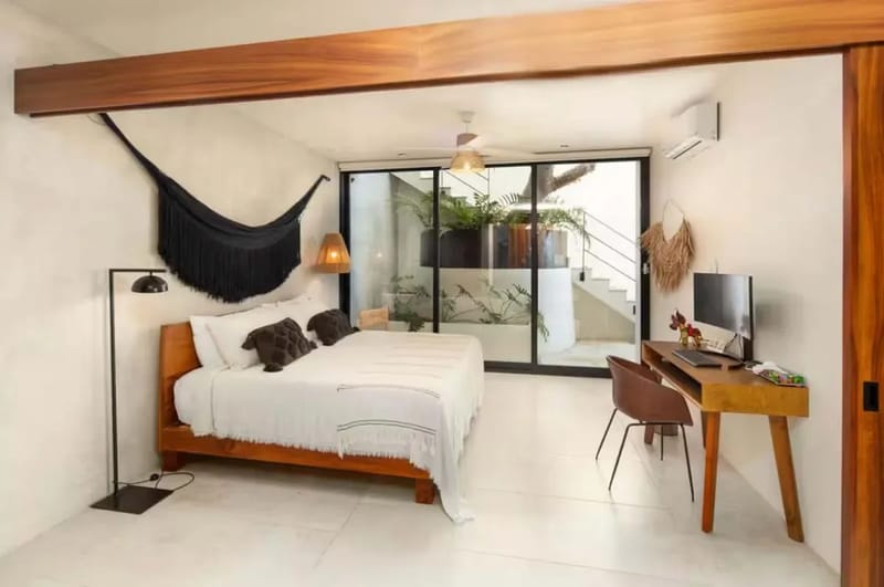 Luxury & Bright 3BR House w/ Infinity Pool
