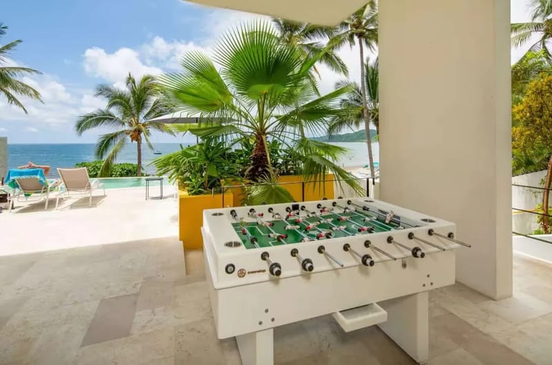Luxury & Bright 3BR House w/ Infinity Pool