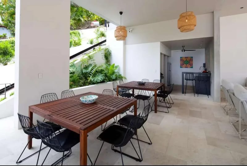 Luxury & Bright 3BR House w/ Infinity Pool