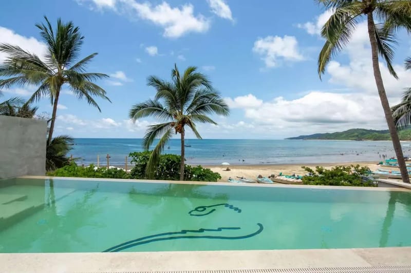 Luxury & Bright 3BR House w/ Infinity Pool