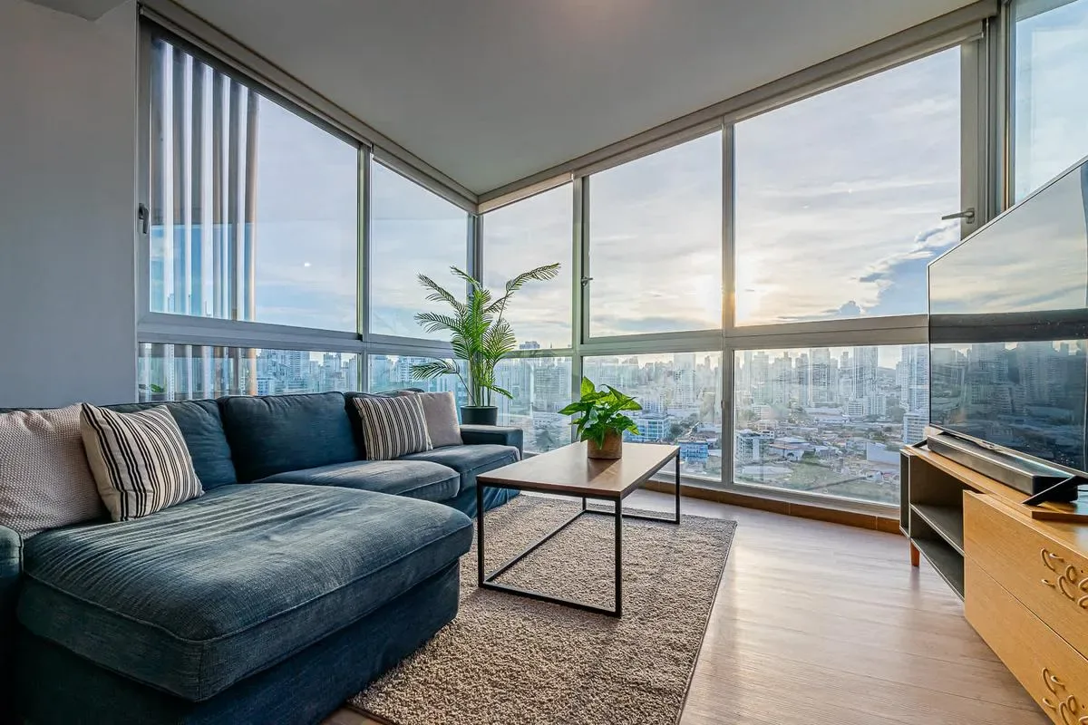 Airy 2BR in San Francisco w/ Pool
