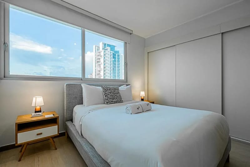 Airy 2BR in San Francisco w/ Pool