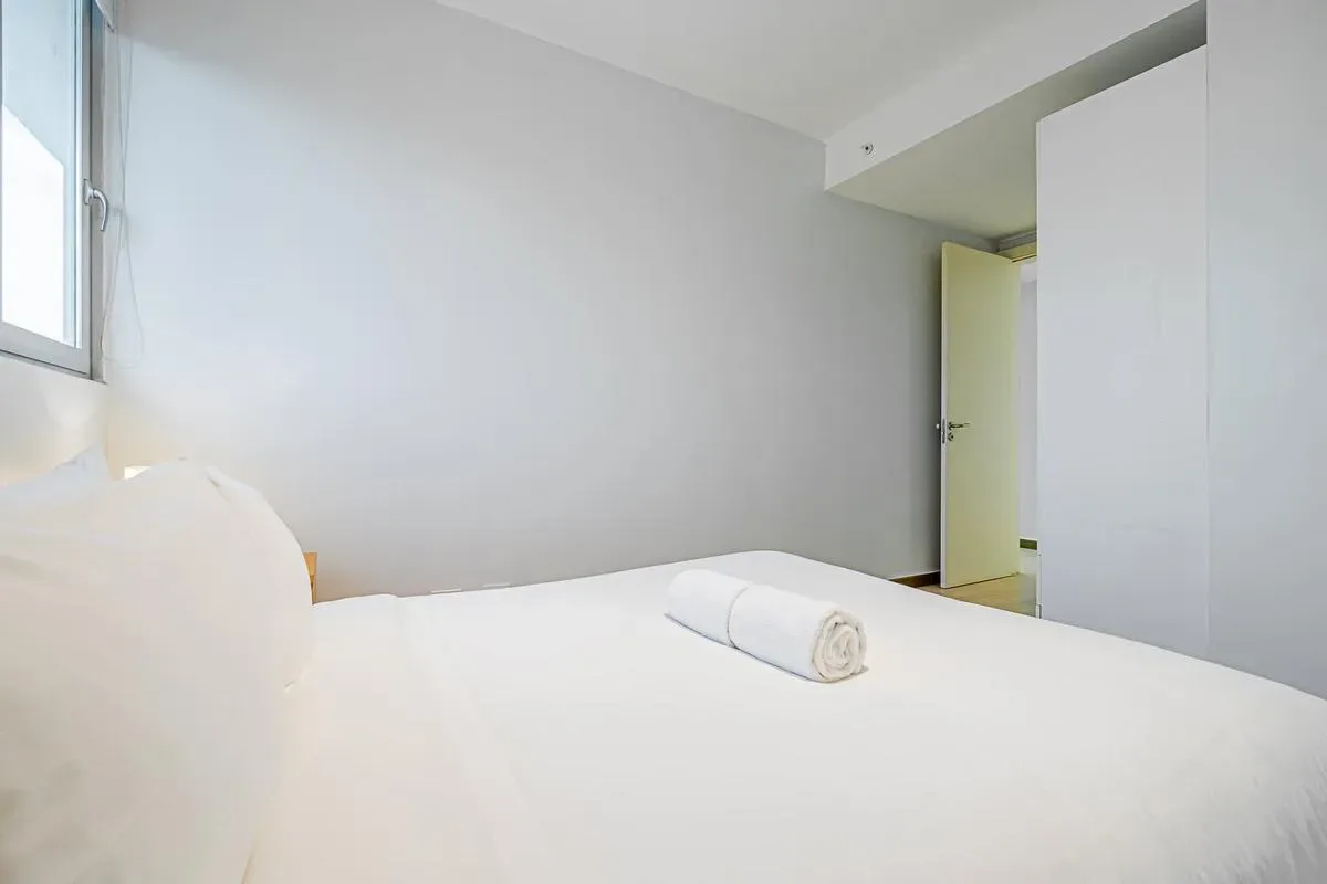 Airy 2BR in San Francisco w/ Pool