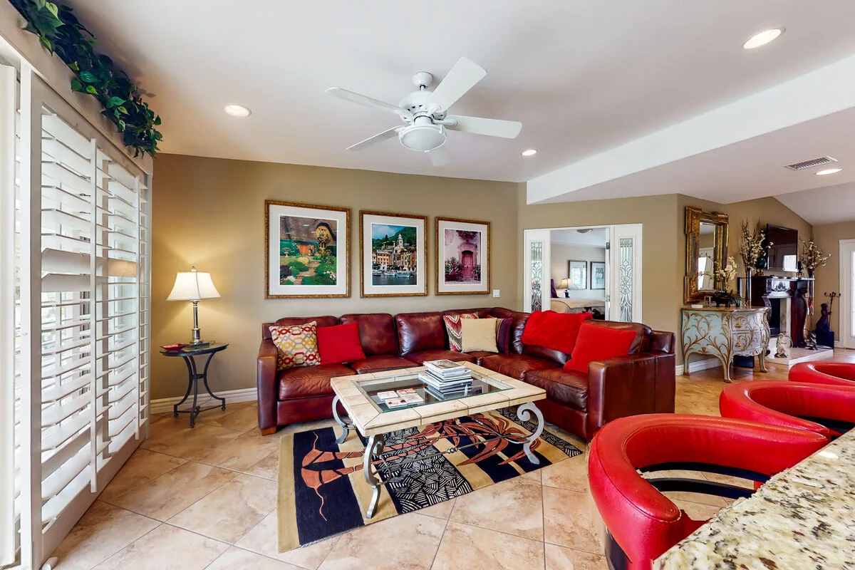 Sunny Dunes Oasis