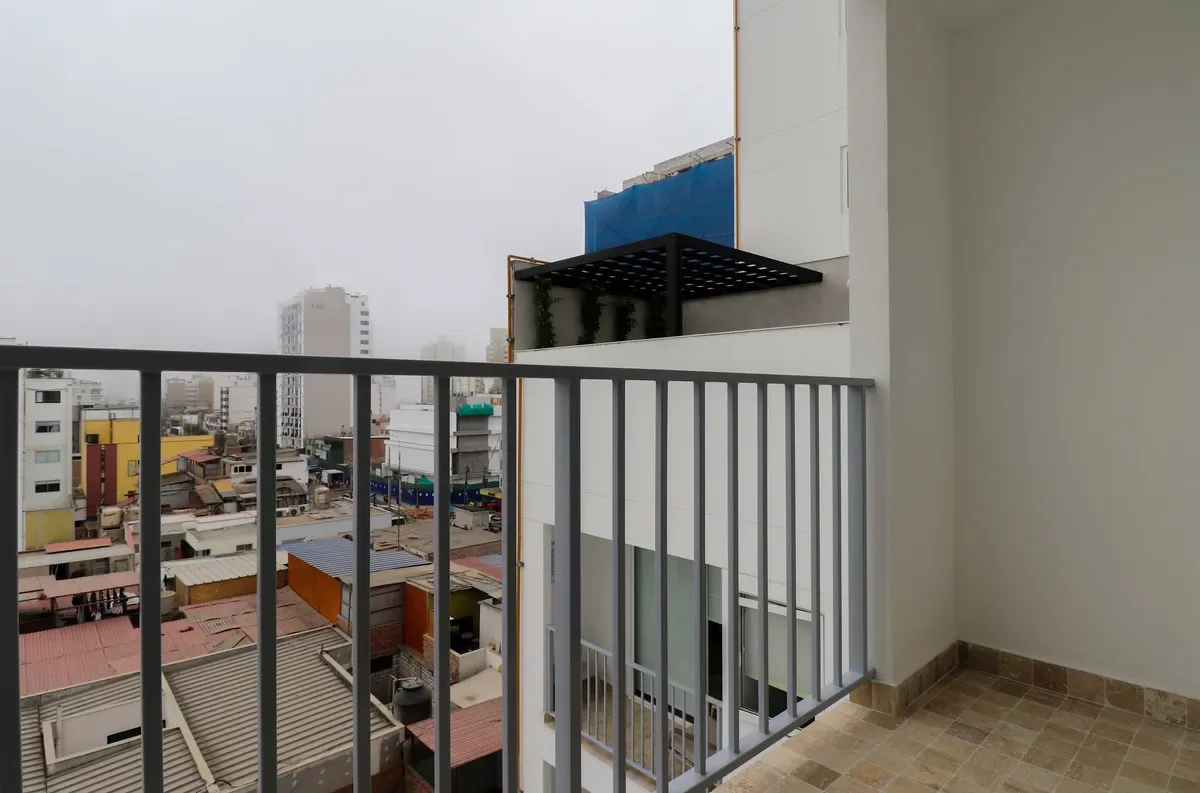Luxury & Cozy 2BR w/ Balcony in Miraflores