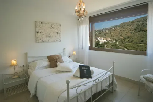 La Casa Hotel & Restaurant