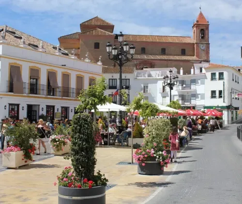 La Casa Hotel & Restaurant