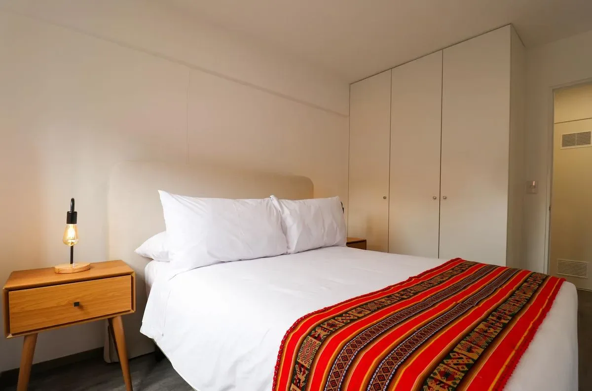 Bright 2BR in Historic Cusco w/ Balcony