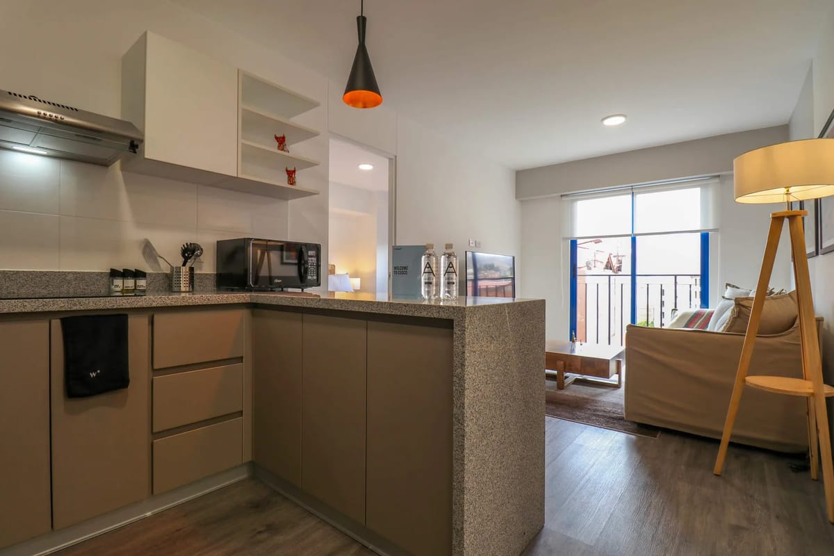Bright 2BR in Historic Cusco w/ Balcony
