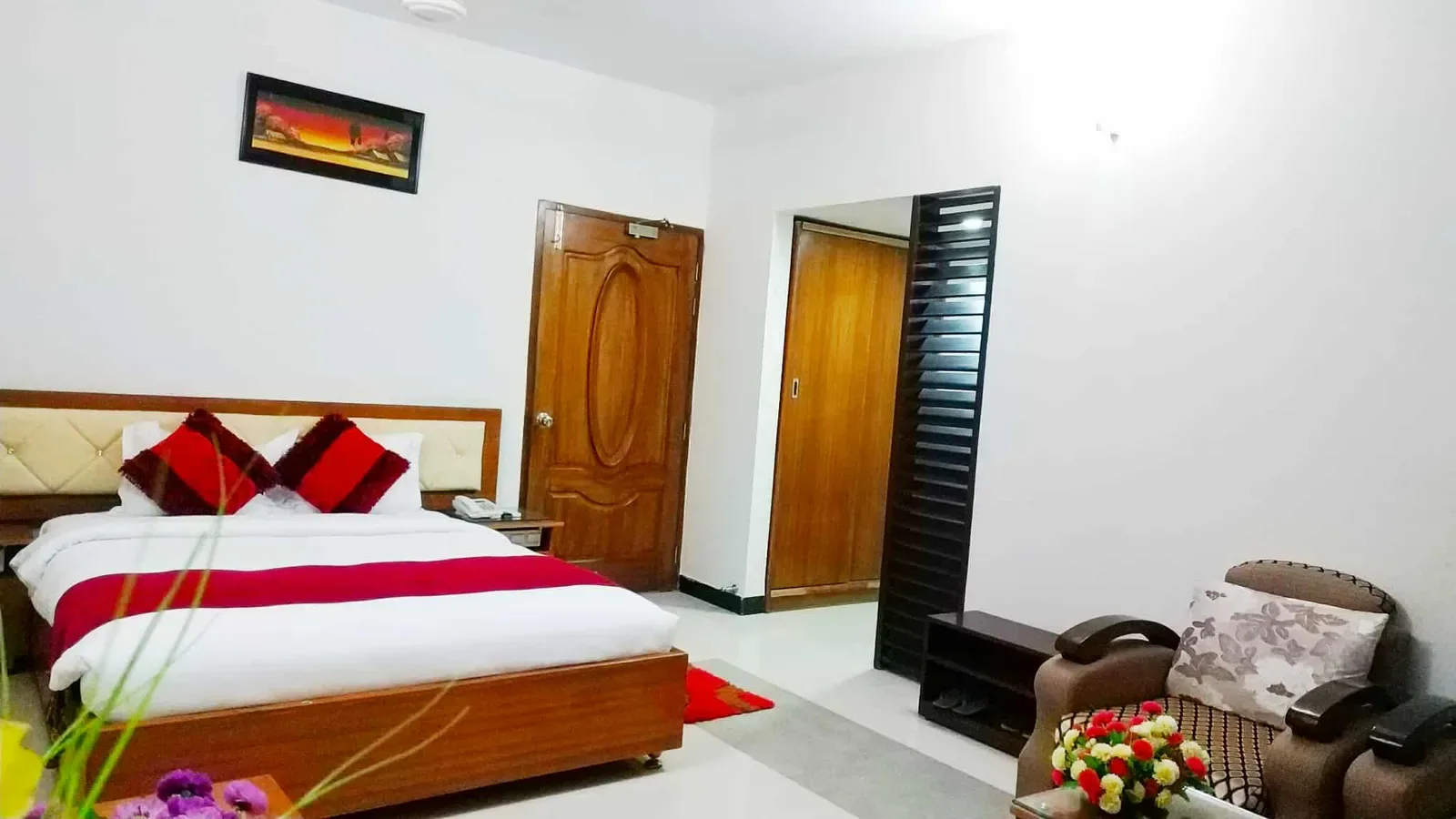 Hotel Khan Palace