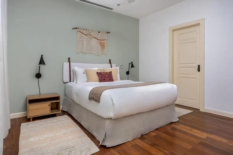 Sophisticated 1BR in Casco Antiguo