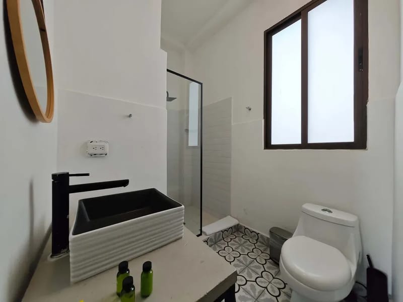 High-end 1BR in Casco Antiguo w/ Balcony