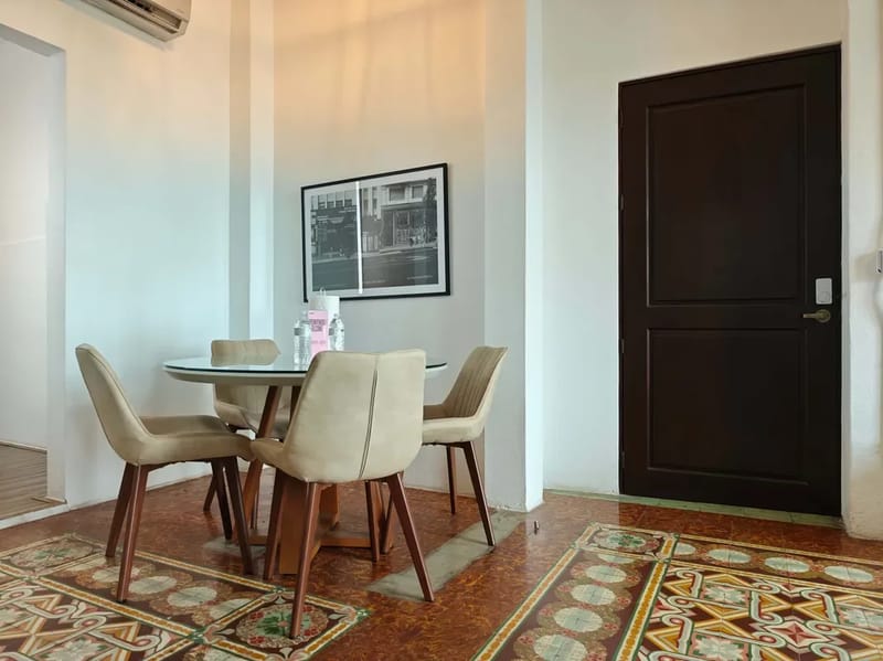 High-end 1BR in Casco Antiguo w/ Balcony