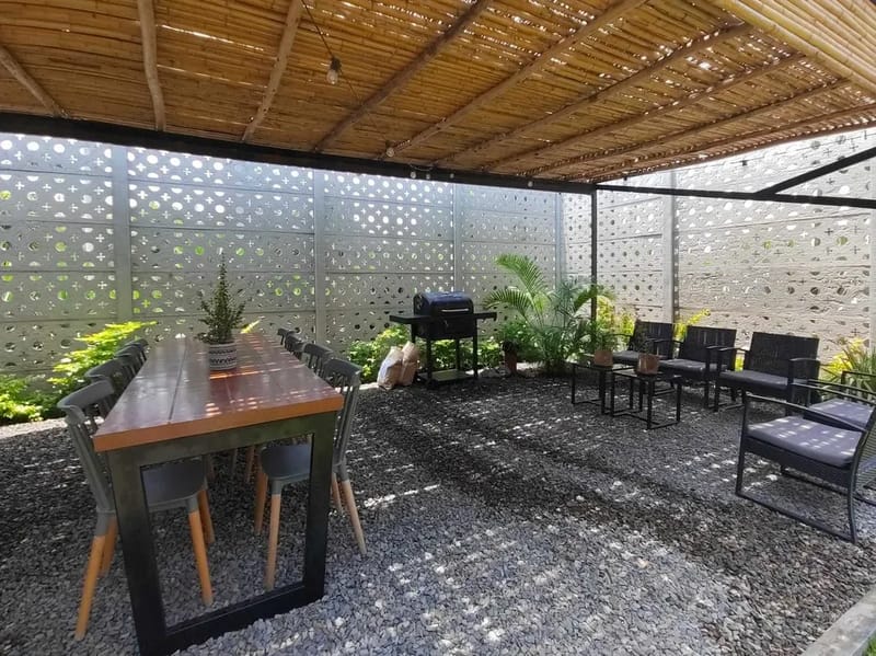 Quiet 4BR Villa with Pool & Terrace in Ica