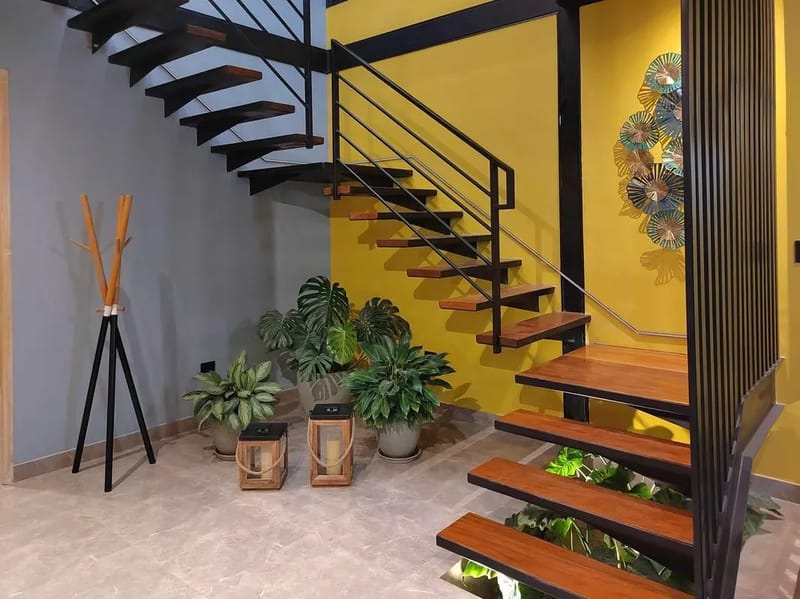 Quiet 4BR Villa with Pool & Terrace in Ica