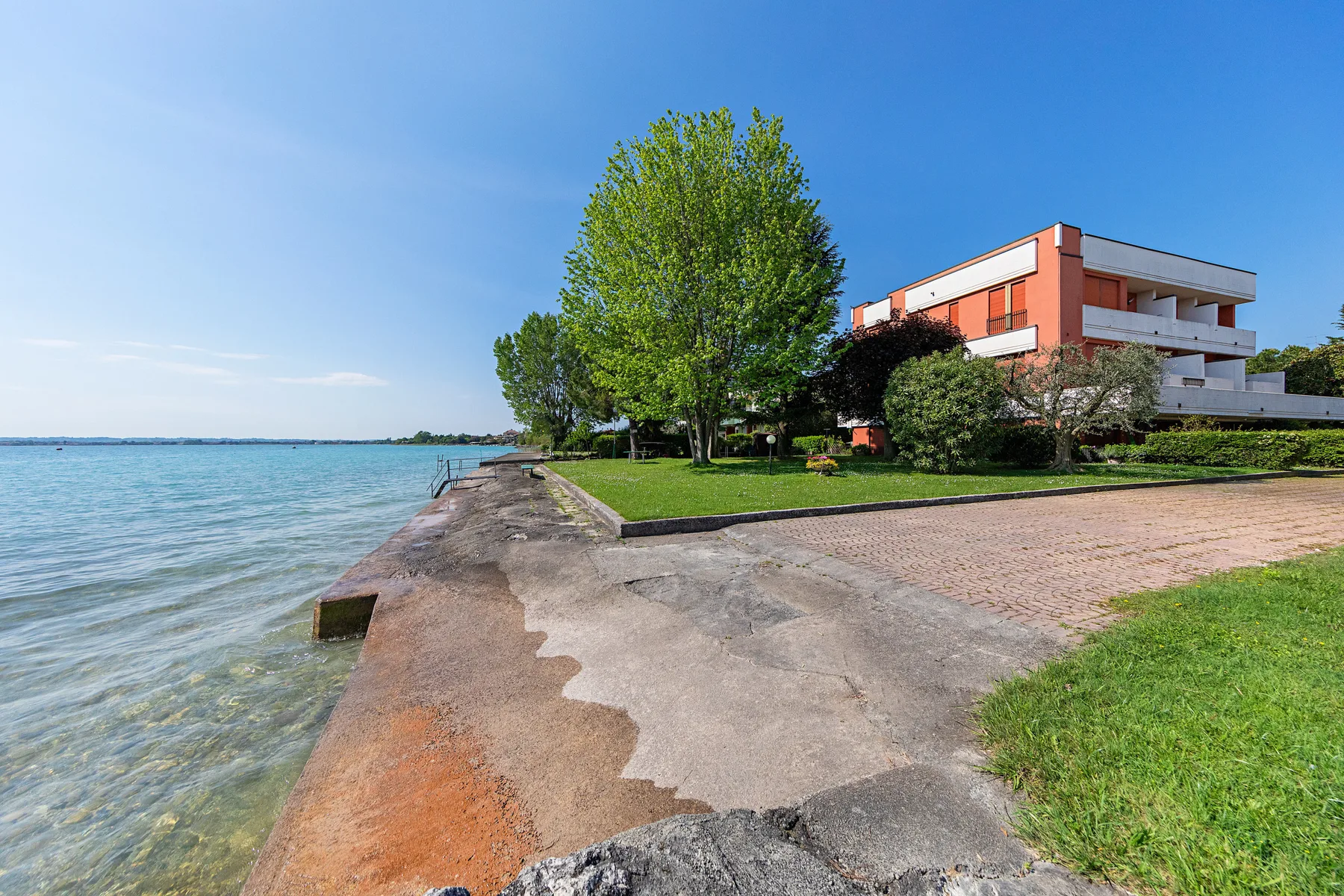 Splendid Apartment PT/1 sul lago