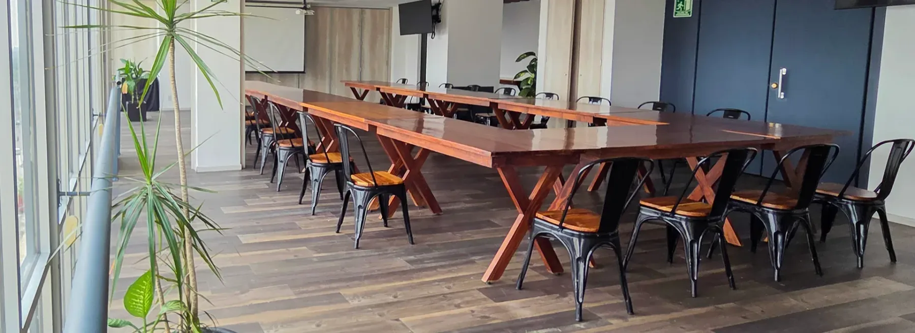 Hotel event space and furnishings