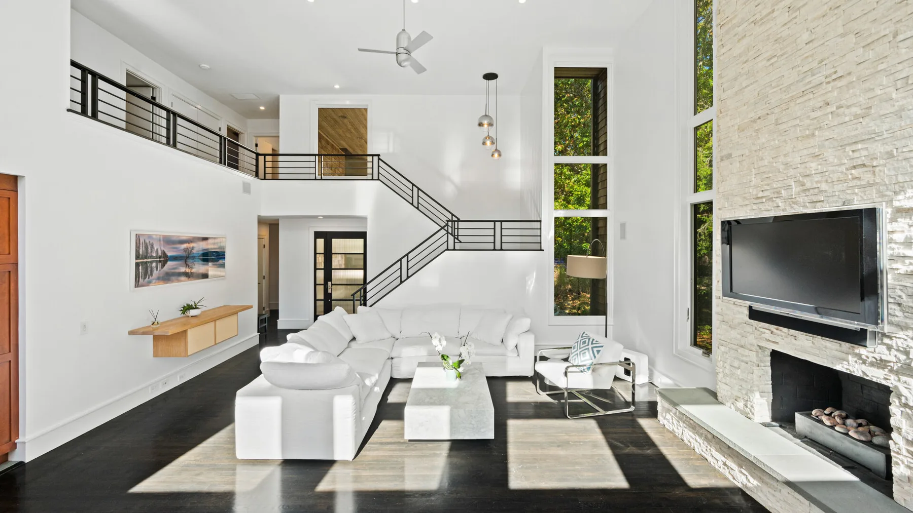 Coultes Contemporary