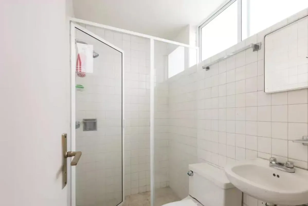 Modern 4BR w/ Balcony in Heart of La Condesa