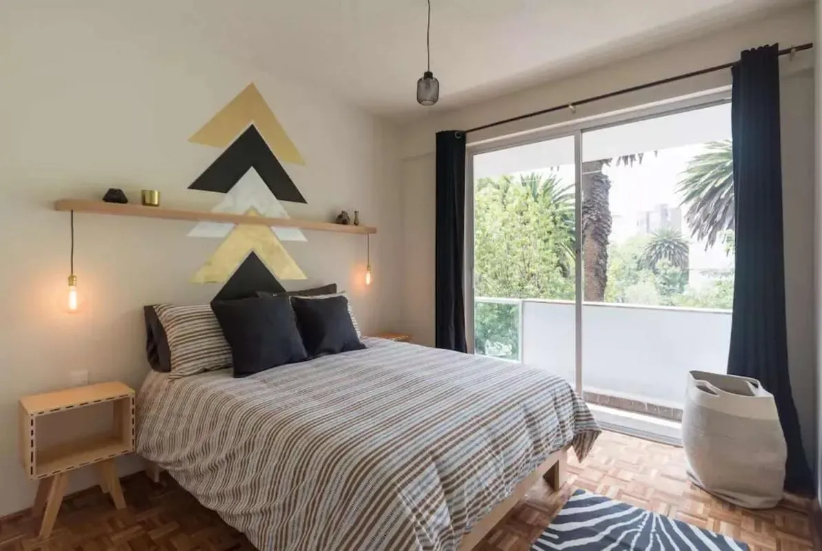Modern 4BR w/ Balcony in Heart of La Condesa
