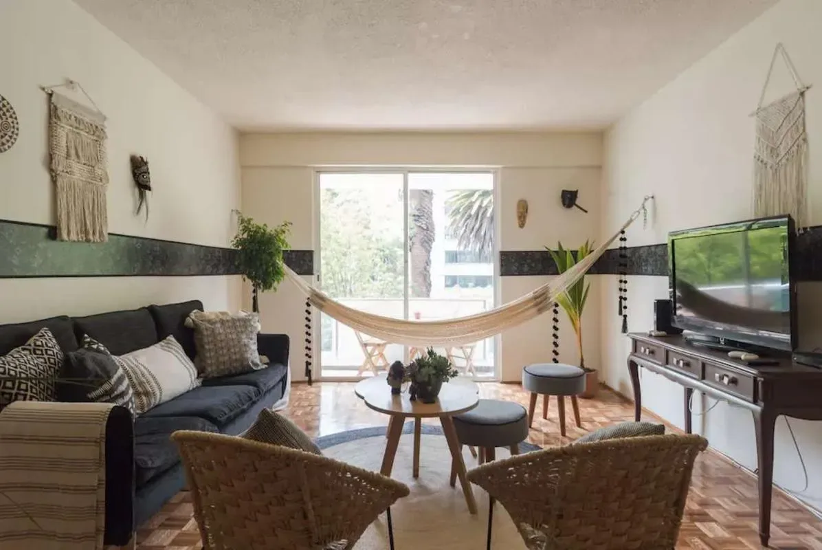 Modern 4BR w/ Balcony in Heart of La Condesa