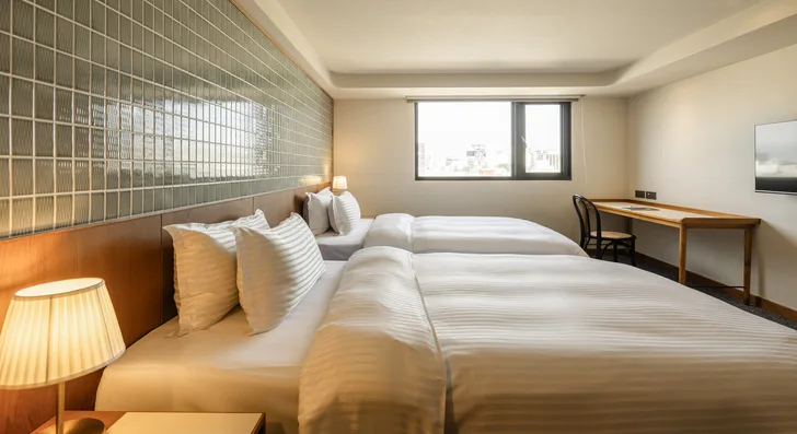 Habitación estándar con dos camas y sin bañera